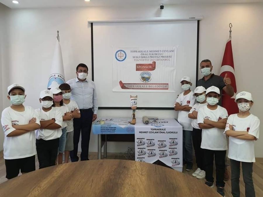 öğrencilerine Toprakkale Belediyesi sponsor oldu