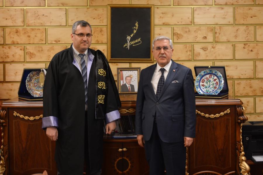 Osmaniyeli Eğitimci Tekbıyık’a profesör unvanı verildi
