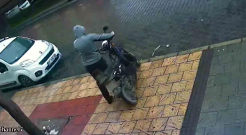 Elektrikli bisiklet çalan hırsızdan pes dedirten savunma: 