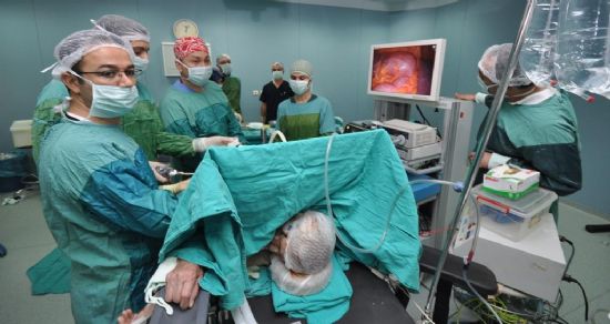 Devlet Hastanesin de kapalı böbrek ameliyatı yapıldı