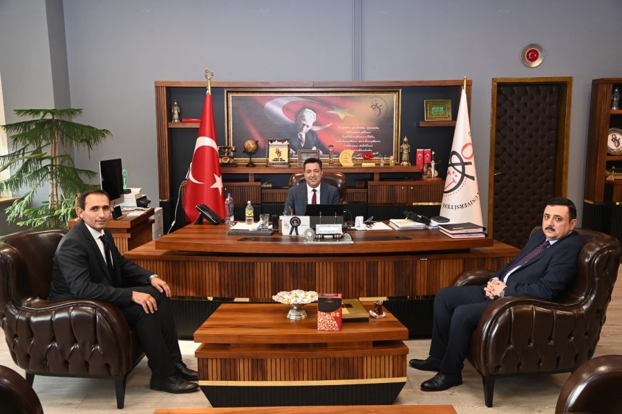 Enstitü Müdüründen OKÜ’ye ziyaret