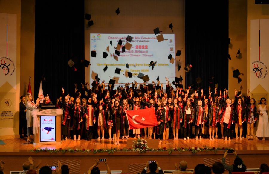 OKÜ’de yeni mezun hemşireler için yemin töreni yapıldı