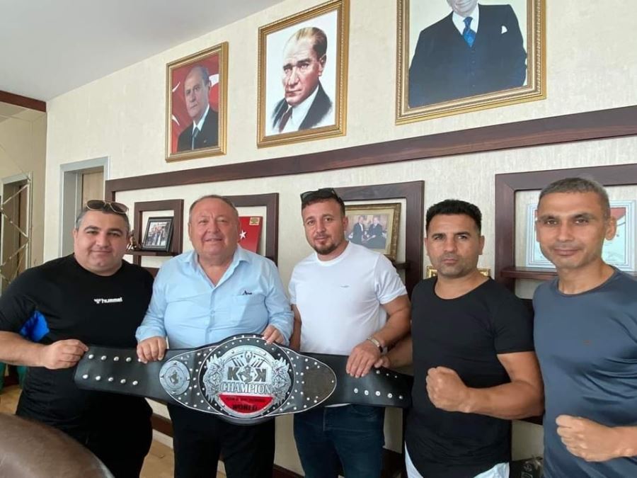 Kadirli’de thai boks fırtınası