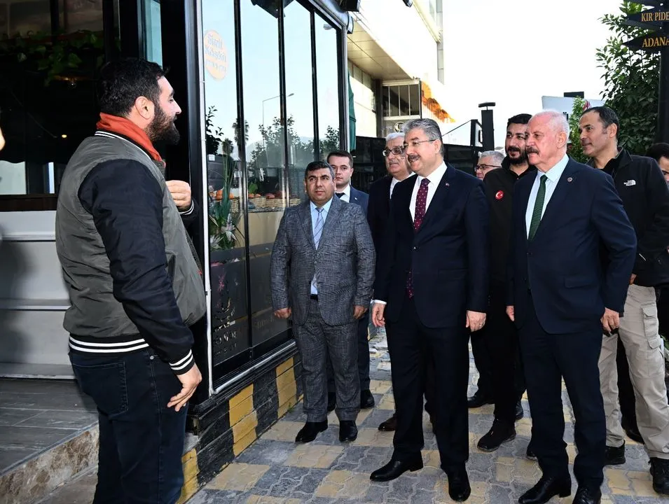 Esnaf ve vatandaşlarımızın her daim yanlarındayız
