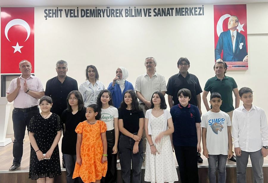 BİLSEM’de şiir dinletisi beğeni topladı 