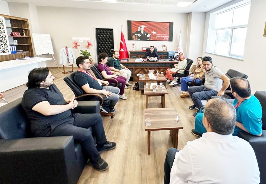 Başhekim Koçer, Acil Servis doktorlarıyla istişarede bulundu  
