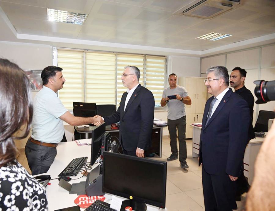 Çalışma ve Sosyal Güvenlik Bakanı Işıhan’dan SGK ziyareti 