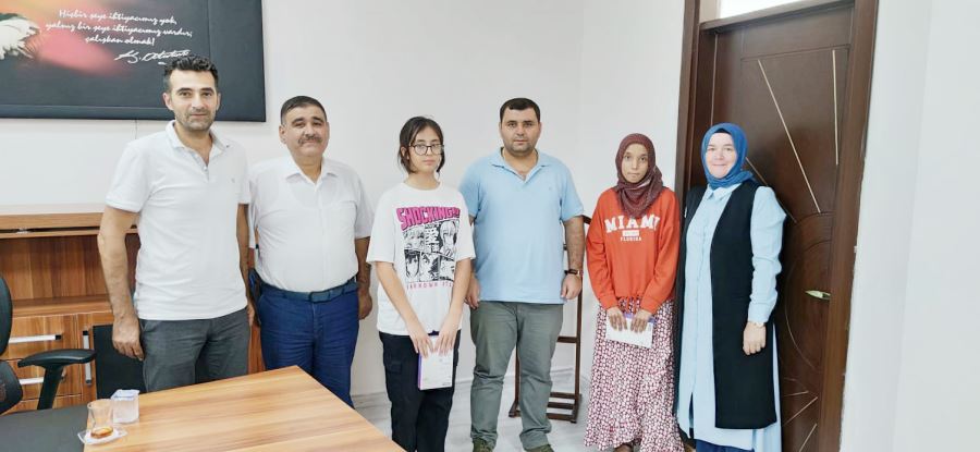 Kaymakam Kayabaşı, başarılı öğrencileri ödüllendirdi 