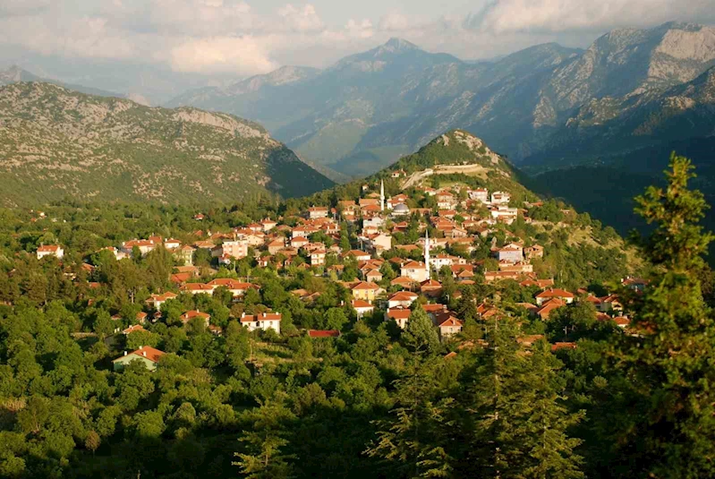 Dünyanın en iyi turizm köyü eşsiz güzellikleriyle misafirlerini bekliyor
