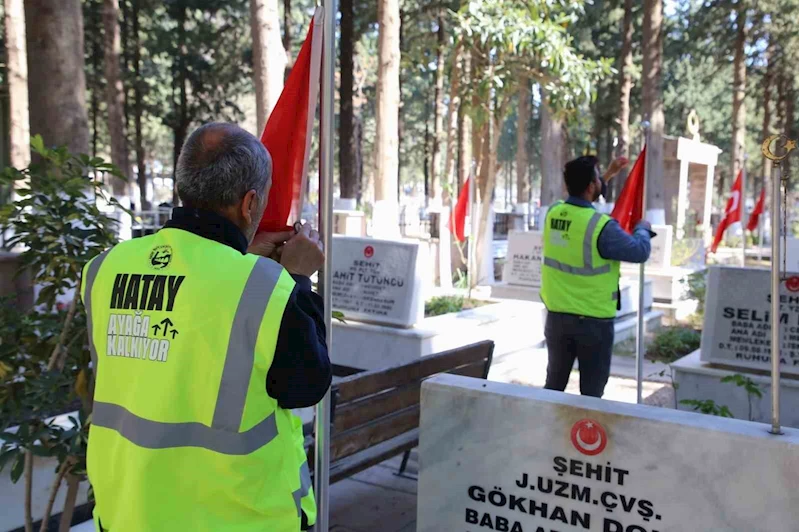 Şehitliklerde bakım ve onarım yapıldı
