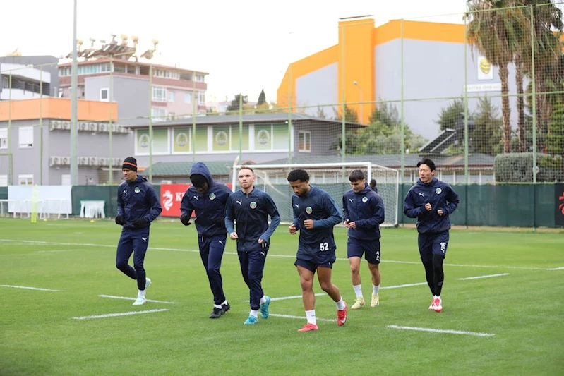 Alanyaspor, Antalyaspor hazırlıklarına başladı
