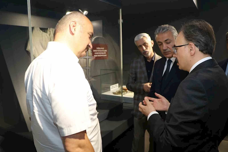 Valiler Siirt’te kültürel ziyaretlerde bulundu
