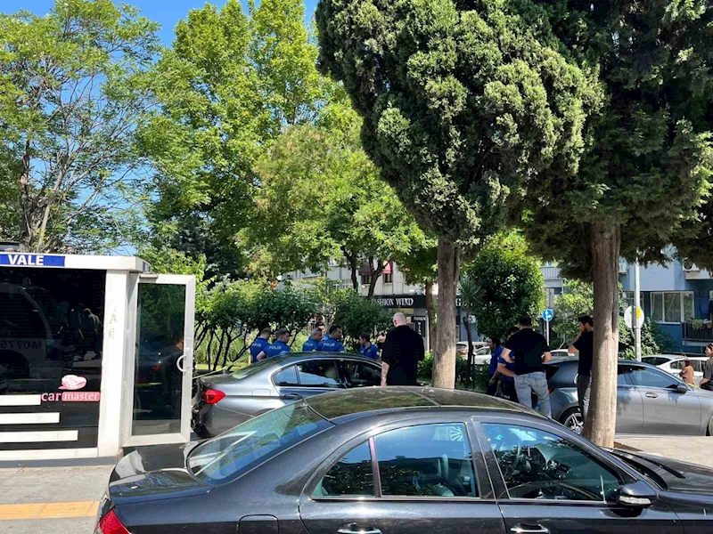 Tedavi gördüğü hastanenin bahçesinde silahlı saldırıya uğradı
