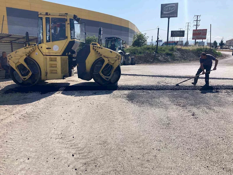 Asfalt ve yama çalışmaları hızlandı
