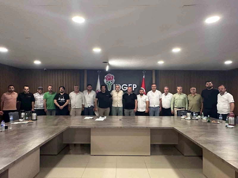 Isparta 32 Spor’da yönetim görev dağılımını yaptı
