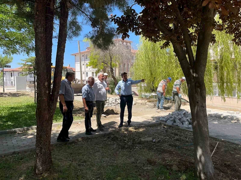 Söğütte İsmail Çetin Parkı yenileniyor
