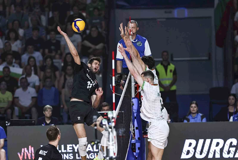 A Milli Erkek Voleybol Takımı, Bulgaristan’ı 3-0 mağlup etti
