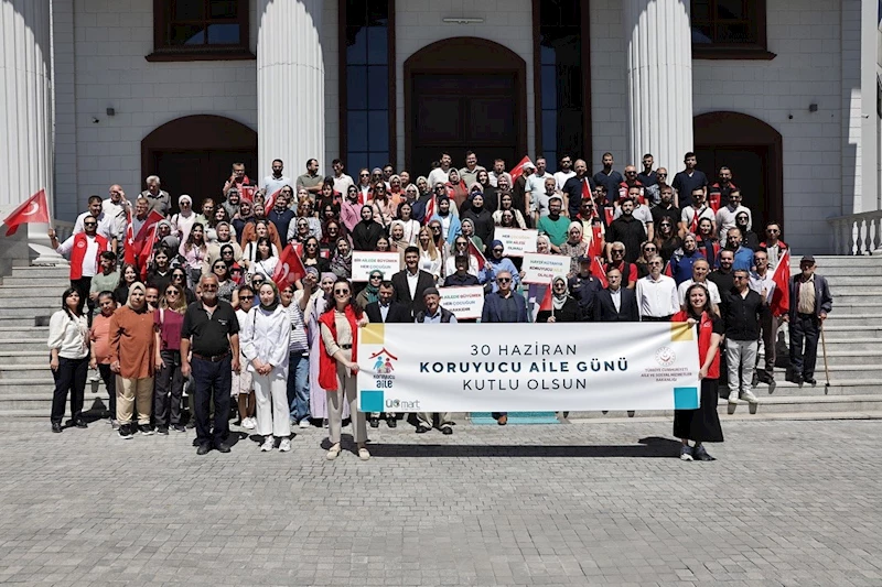 Kütahya’da ’Koruyucu Aile Yürüyüşü’ne yoğun katılım

