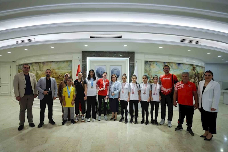 Hayatı bir mektupla değişti
