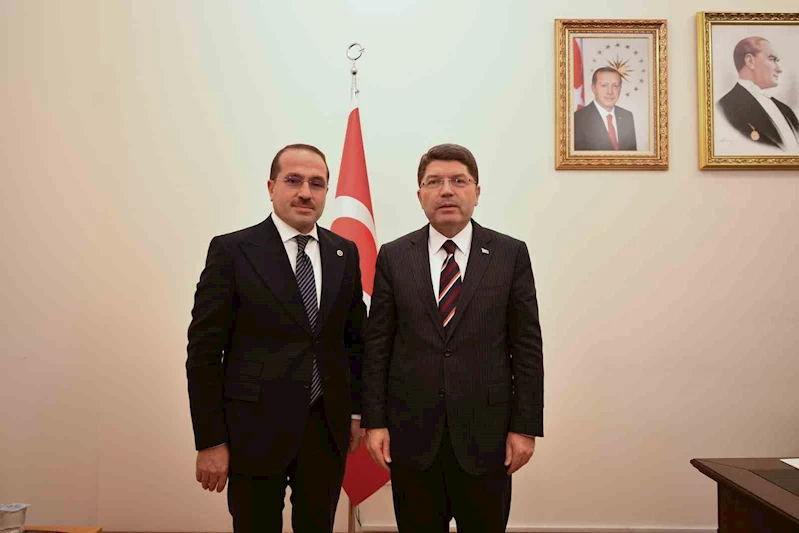 İzmir’e yeni adliye hizmet binası
