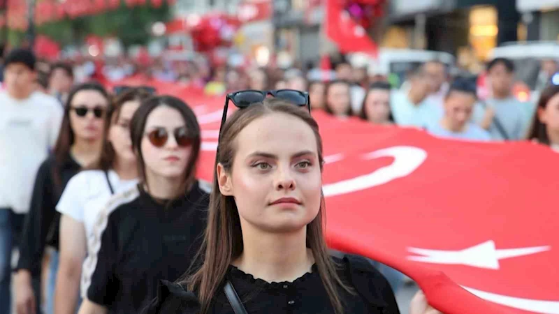 Aksaray’da 15 Temmuz hain darbe girişiminin yıldönümünde şehitler anıldı

