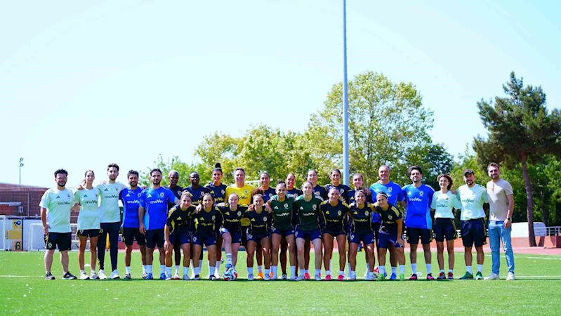 Fenerbahçe Kadın Futbol Takımı, yeni sezon hazırlıklarına başladı
