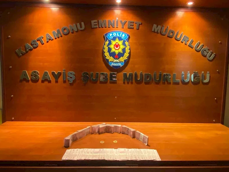Karabük’te dolandırdı, Kastamonu’da paraları yurtdışına göndermeye çalışırken yakalandı
