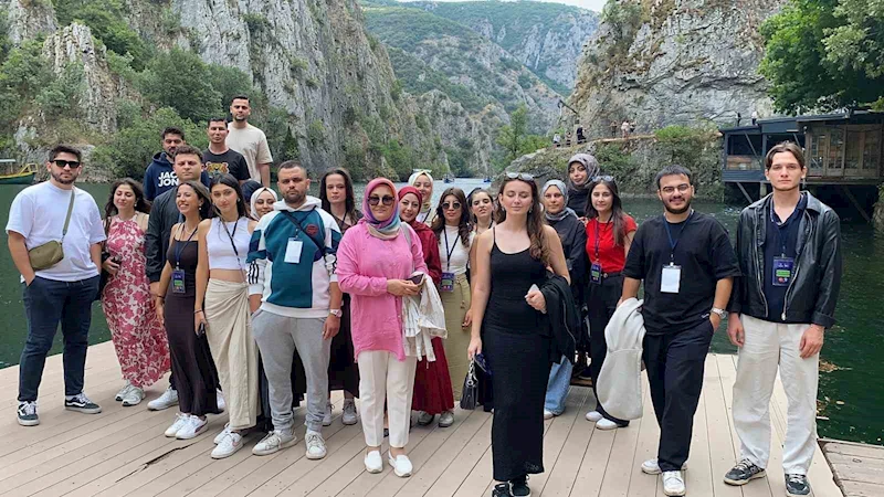 Manisalı gençler ‘Yeşil Adımlar Projesi’ ile yurt dışına açıldı
