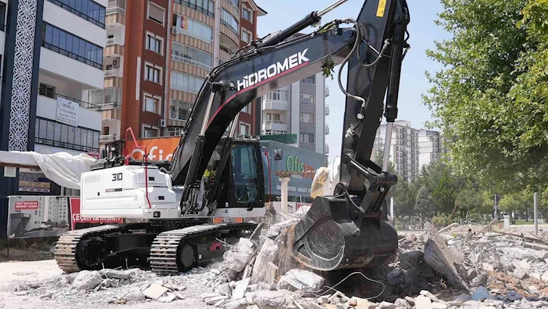 Elazığ’da Hazardağlı Kavşağı düzenleme çalışmaları başladı
