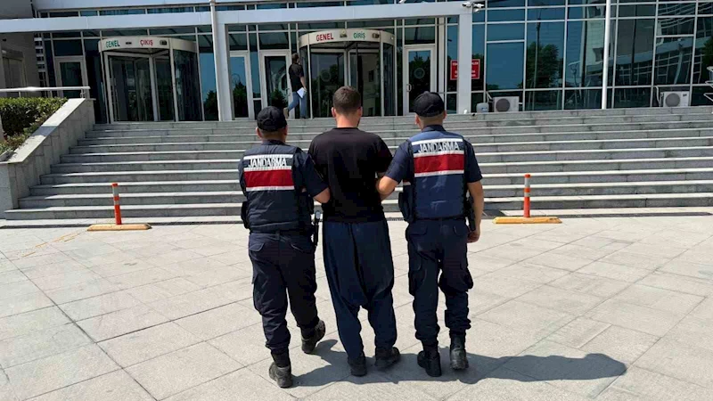 Mersin’de kasten orman yangını çıkaran şüpheli jandarma ekiplerince yakalandı
