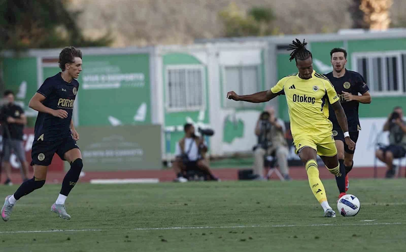 Hazırlık maçı: UD Leiria: 0 - Fenerbahçe: 2
