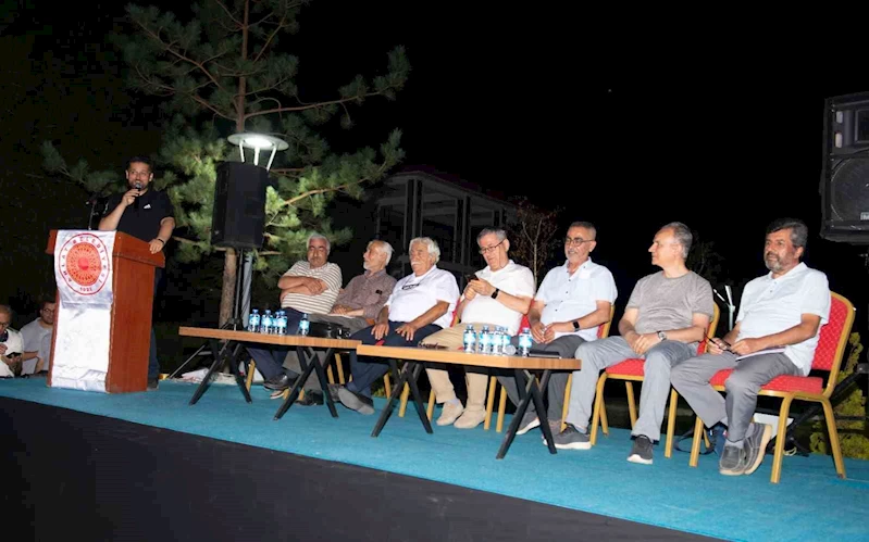 Ahlat’ta ’Şiir Gecesi’ne yoğun ilgi
