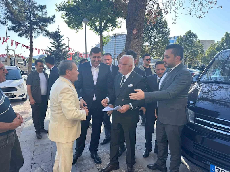 Elitaş, Ersoy ile birlikte valiliği ziyaret etti
