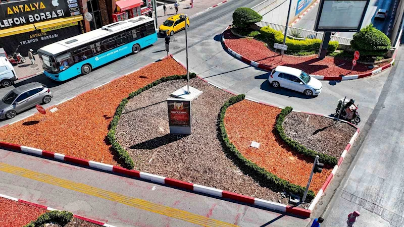 Antalya Büyükşehir Belediyesi kurakçıl peyzajda da öncü
