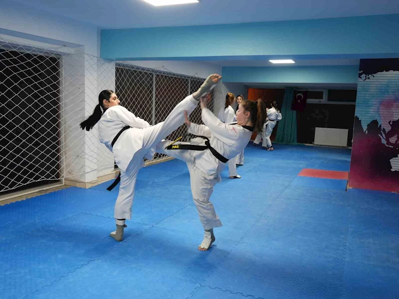 Tesadüfen tanıştığı taekwondoda Avrupa şampiyonu oldu, şimdi hedefi olimpiyatlar

