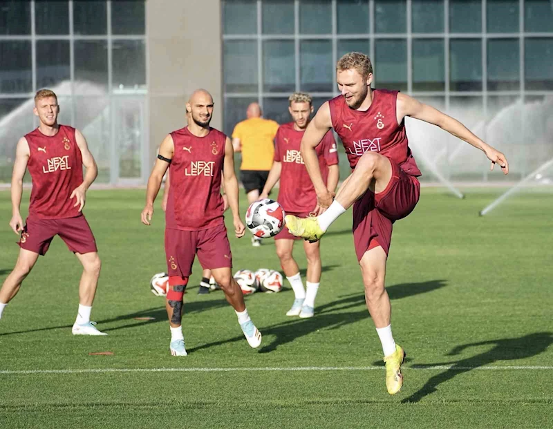 Galatasaray, yeni sezon hazırlıklarını sürdürdü
