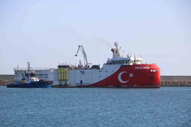 Oruç Reis Sismik Araştırma Gemisi, Filyos Limanı’na demirledi
