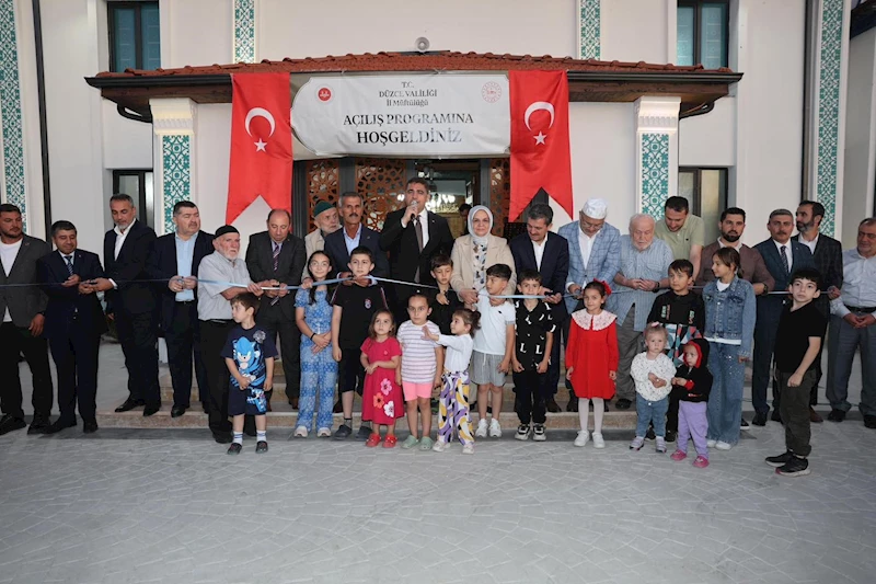 Depremde ağır hasar gören caminin yerine yenisi yapıldı
