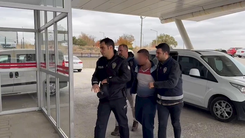 Ailesinden çaldığı altınlar için ailesini katletmiş

