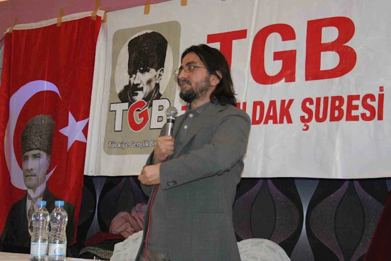 Gazeteci, yazar ve köşe yazarı Nihat Genç hayatını kaybetti

