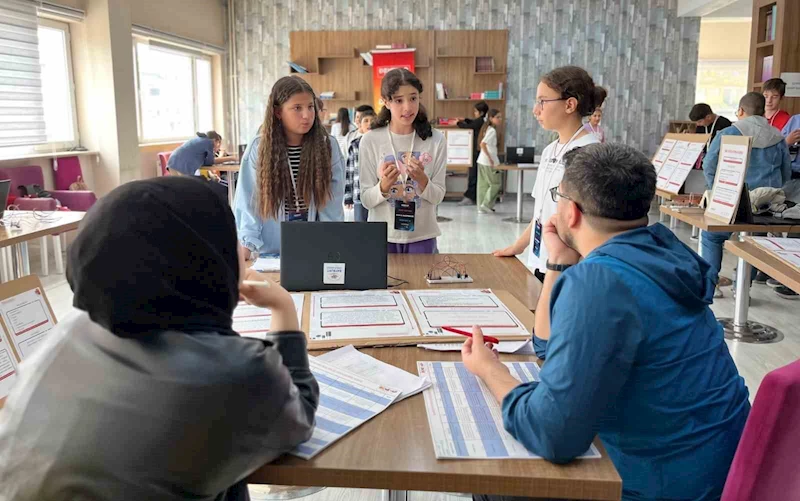 Bayburt Deneyap Atölyesi öğrencileri projelerini sergiledi
