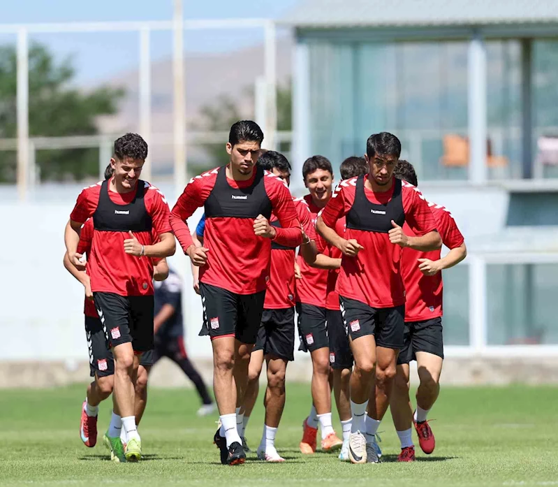 Sivasspor’da yeni sezon hazırlıkları devam ediyor

