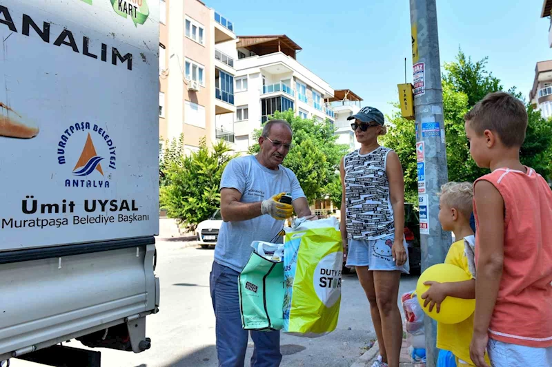 Muratpaşa’nın geri dönüşüm şampiyonu yine Konuksever
