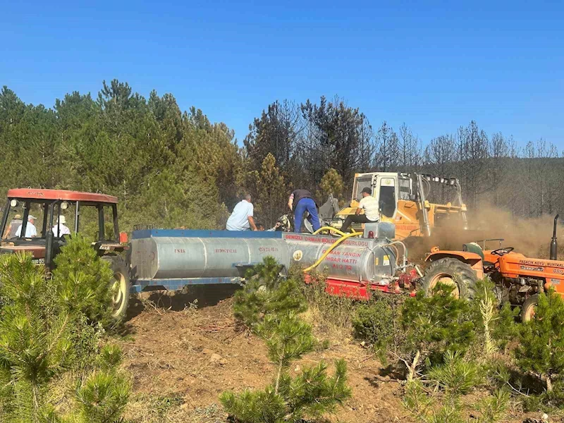 Uşak’taki orman yangını kısmen kontrol altına alındı
