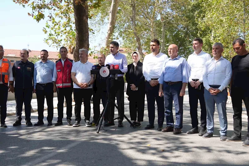 Bakan Kurum’dan Sındırgı depremi sonrası önemli açıklamalar

