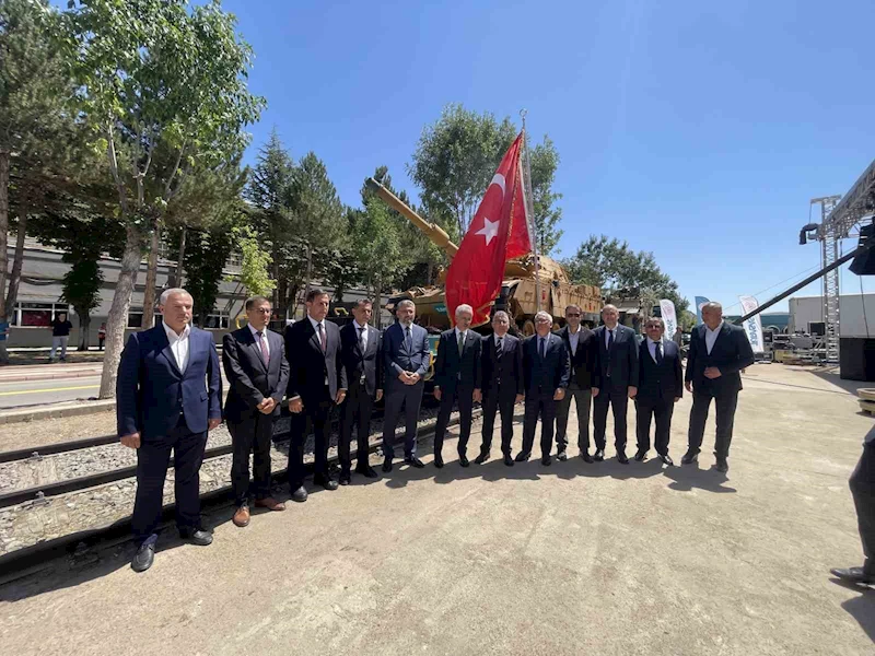 Üretimi tamamlanan yerli ve milli, UAIS tipi askeri araç taşıma vagonlarının ilk teslimatı yapıldı

