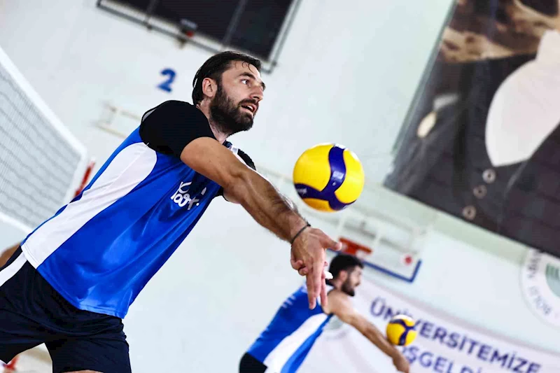 Halkbank, topla ilk antrenmanını gerçekleştirdi
