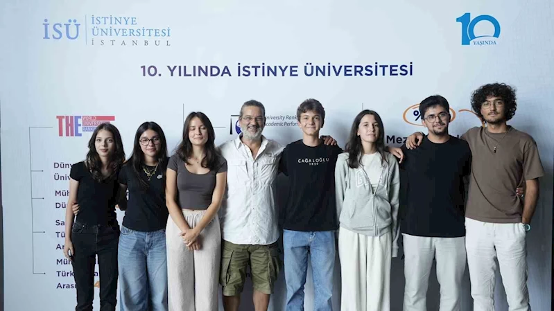 CERN liseler arası Demet Hattı yarışmasını kazanan öğrenciler İstinye Üniversitesi’nde buluştu
