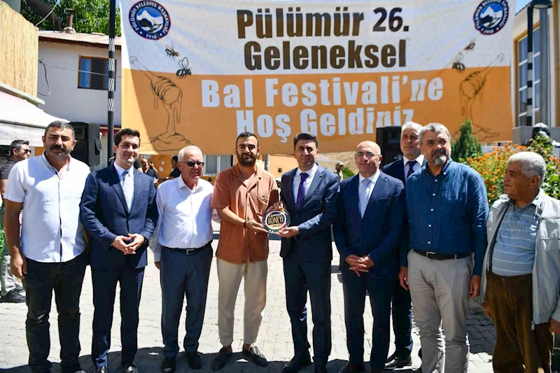 Vali Aygöl, 