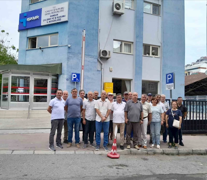 Emekli astsubaylar İŞKUR’a iş başvurusunda bulundu
